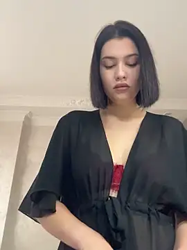 KikiWatson online show from December 20, 2025, 8:10 am