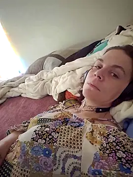 Snapshot of thatonespicychick chatting on December 23, 2024, 9:29 pm thatonespicychick online show from December 23, 2024, 9:29 pm