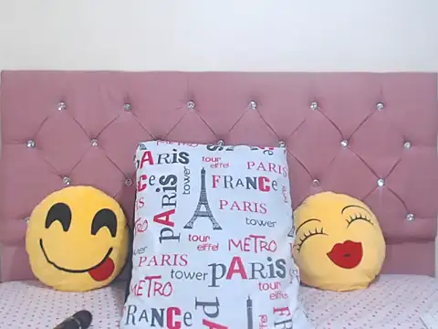 sharonbrown28 online show from February 3, 2025, 9:39 pm