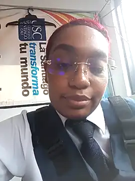 Snapshot of Cinnamon-Skin chatting on December 21, 2024, 8:21 pm Cinnamon-Skin online show from December 21, 2024, 8:21 pm