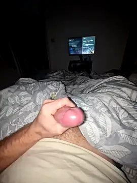 Snapshot of Landryyyyy chatting on December 23, 2024, 9:16 am Landryyyyy online show from December 23, 2024, 9:16 am