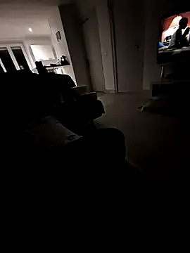 Snapshot of Landryyyyy chatting on December 28, 2024, 12:04 am Landryyyyy online show from December 28, 2024, 12:04 am