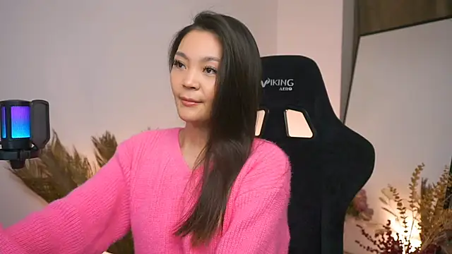 Peopleneedlove144 online show from January 23, 2025, 3:11 pm