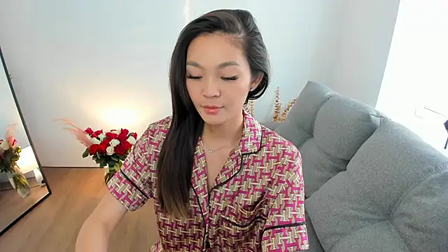 Peopleneedlove144 online show from February 4, 2025, 12:11 pm