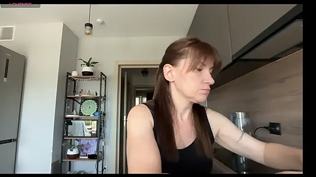 Snapshot of jainesummer chatting on June 3, 2026, 12:08 pm jainesummer online show from June 3, 2026, 12:08 pm