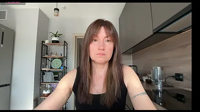 Snapshot of jainesummer chatting on June 3, 2026, 2:33 pm jainesummer online show from June 3, 2026, 2:33 pm