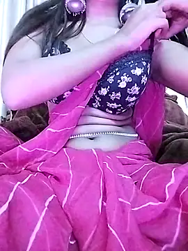 Snapshot of Esha_Babyy chatting on February 27, 2026, 8:31 pm Esha Babyy online show from February 27, 2026, 8:31 pm