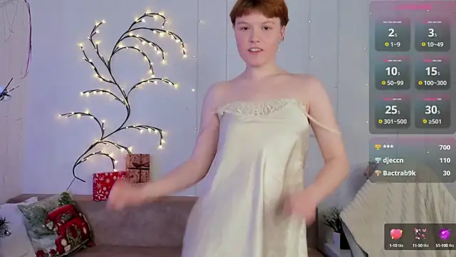 DreamyLuna online show from January 8, 2025, 5:37 am