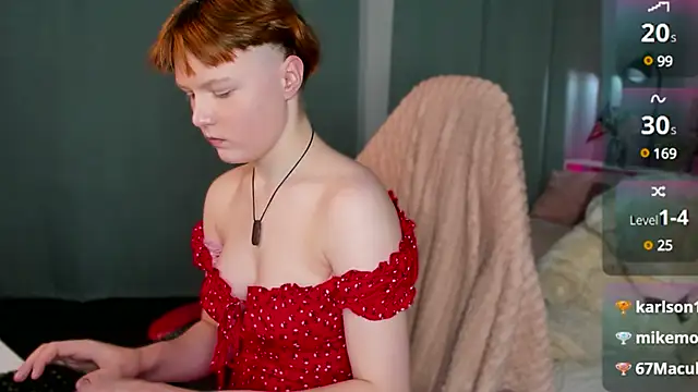 DreamyLuna online show from January 24, 2025, 3:11 am