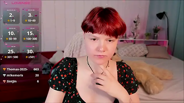 DreamyLuna online show from March 14, 2025, 3:26 am