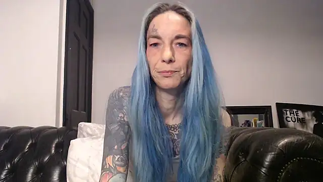 Snapshot of RavenryderUK chatting on December 29, 2024, 8:26 pm RavenryderUK online show from December 29, 2024, 8:26 pm