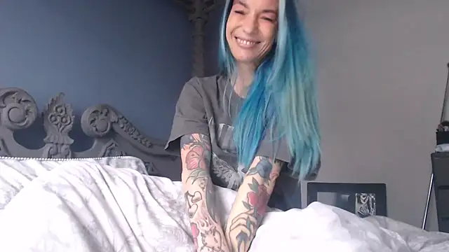 Snapshot of RavenryderUK chatting on January 9, 2025, 12:41 pm RavenryderUK online show from January 9, 2025, 12:41 pm