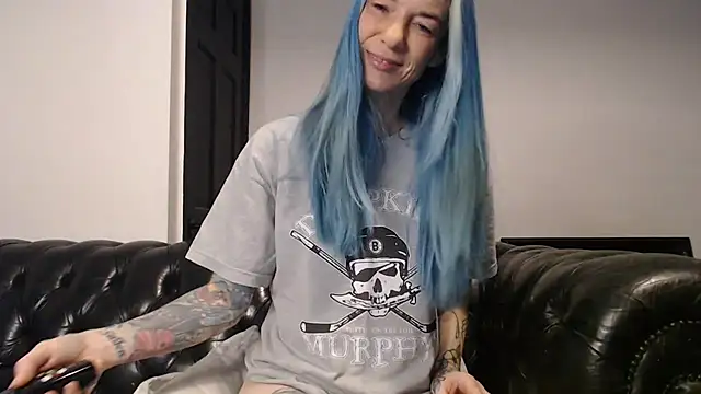 Snapshot of RavenryderUK chatting on February 1, 2025, 11:48 pm RavenryderUK online show from February 1, 2025, 11:48 pm