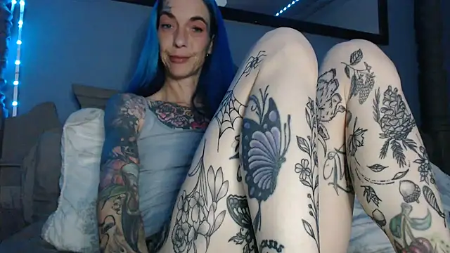 Snapshot of RavenryderUK chatting on September 8, 2025, 7:35 pm RavenryderUK online show from September 8, 2025, 7:35 pm