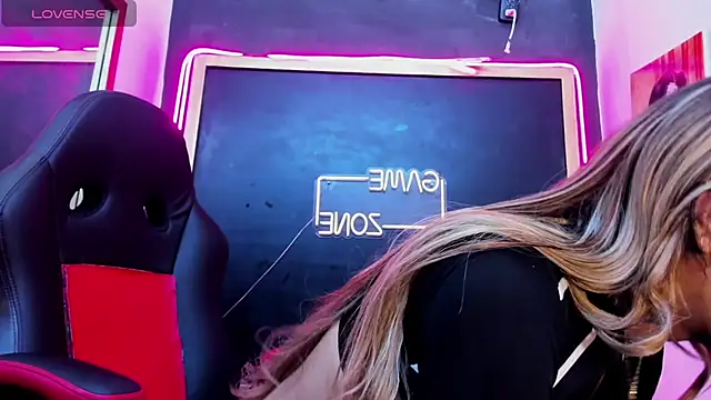 Isabella stanford2 online show from October 10, 2025, 11:20 am