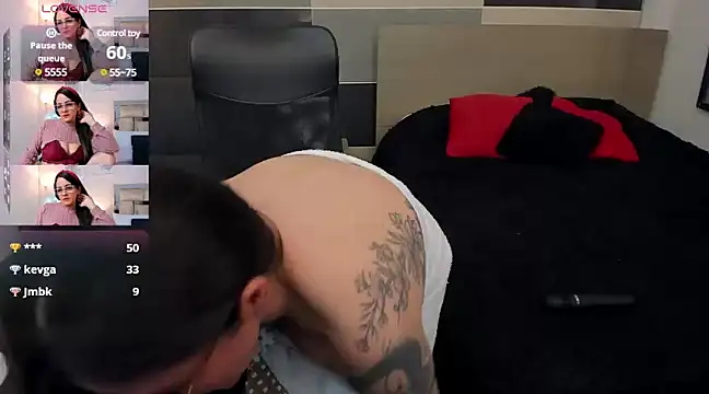 Zara Jackson online show from January 14, 2025, 1:26 am