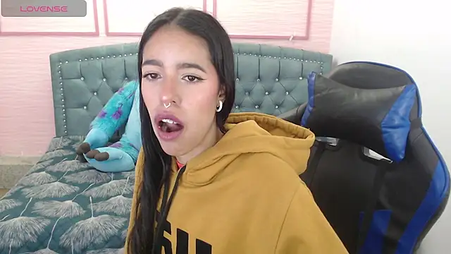 stephania t online show from January 29, 2025, 10:27 am