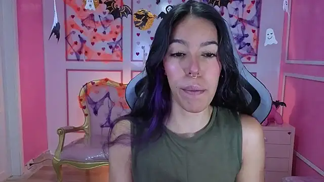 stephania t online show from October 29, 2025, 12:18 pm