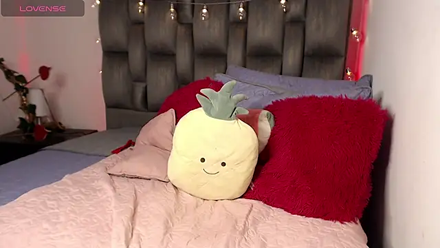 Snapshot of julz_03 chatting on February 27, 2025, 8:20 pm julz 03 online show from February 27, 2025, 8:20 pm