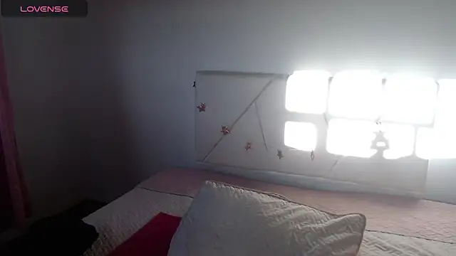 Snapshot of julz_03 chatting on November 27, 2025, 11:45 am julz 03 online show from November 27, 2025, 11:45 am