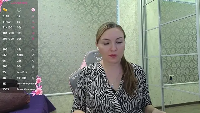 -DIVORA- online show from March 21, 2025, 1:56 pm