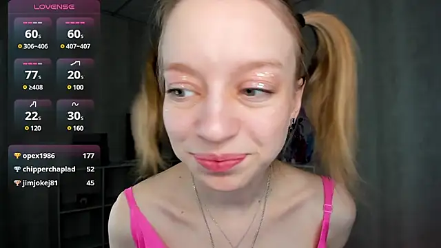 Snapshot of Michelle_Blond chatting on January 25, 2025, 10:29 am Michelle Blond online show from January 25, 2025, 10:29 am