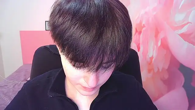 Snapshot of EmiliaYours chatting on December 31, 2024, 1:08 pm EmiliaYours online show from December 31, 2024, 1:08 pm