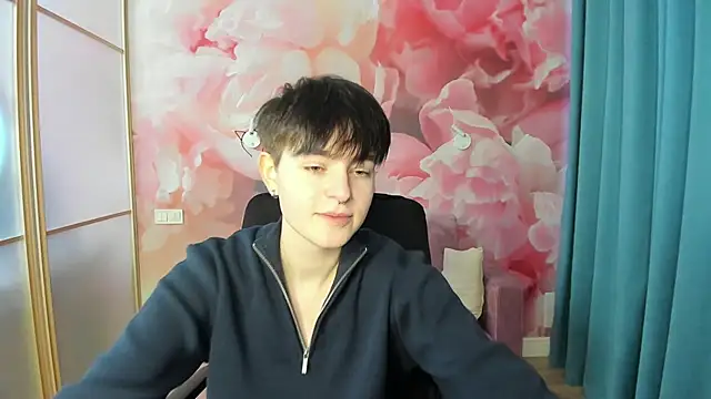 Snapshot of EmiliaYours chatting on January 3, 2025, 1:03 pm EmiliaYours online show from January 3, 2025, 1:03 pm