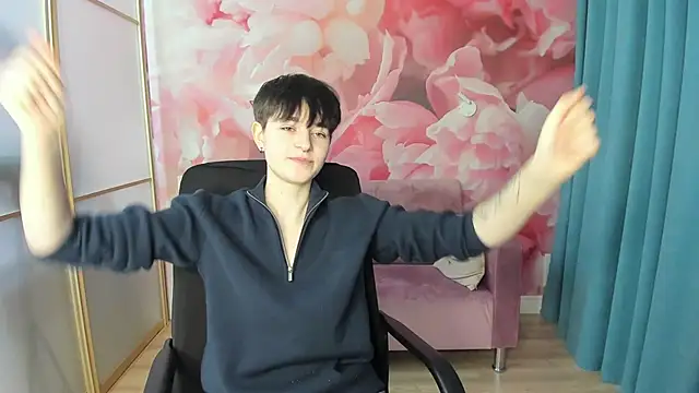 Snapshot of EmiliaYours chatting on January 4, 2025, 3:39 pm EmiliaYours online show from January 4, 2025, 3:39 pm