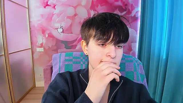 Snapshot of EmiliaYours chatting on January 12, 2025, 10:23 am EmiliaYours online show from January 12, 2025, 10:23 am