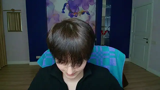 Snapshot of EmiliaYours chatting on February 1, 2025, 4:33 pm EmiliaYours online show from February 1, 2025, 4:33 pm