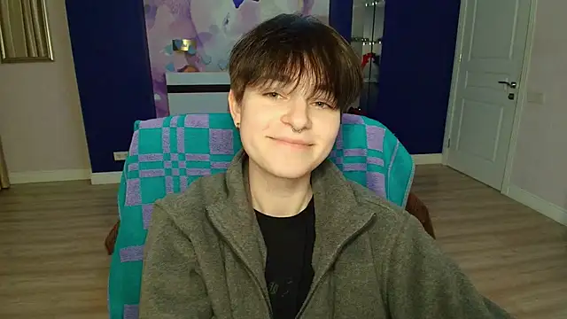 Snapshot of EmiliaYours chatting on February 3, 2025, 3:49 pm EmiliaYours online show from February 3, 2025, 3:49 pm