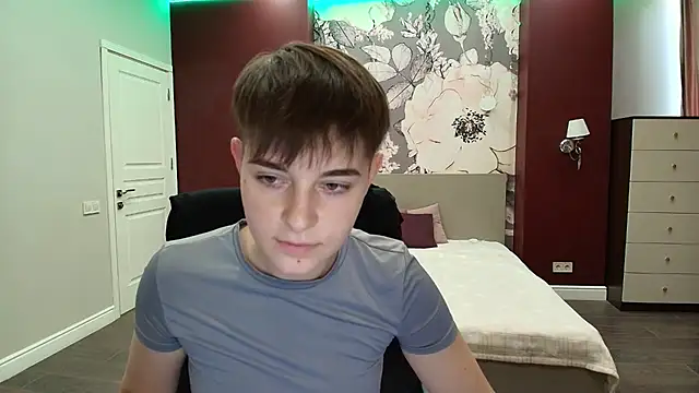 Snapshot of EmiliaYours chatting on September 24, 2025, 3:26 pm EmiliaYours online show from September 24, 2025, 3:26 pm