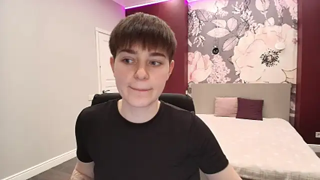 Snapshot of EmiliaYours chatting on March 16, 2026, 3:38 pm EmiliaYours online show from March 16, 2026, 3:38 pm