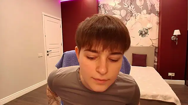 Snapshot of EmiliaYours chatting on March 21, 2026, 2:42 pm EmiliaYours online show from March 21, 2026, 2:42 pm