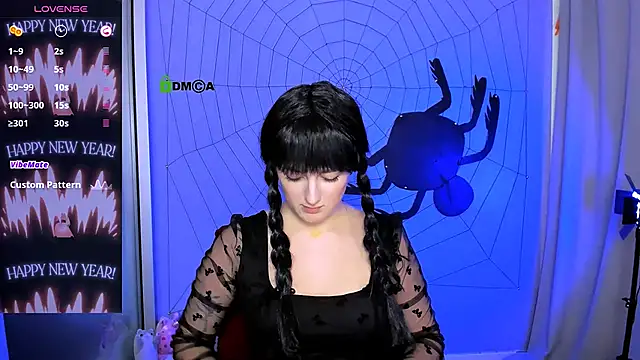 luna berryy online show from October 24, 2025, 7:43 pm