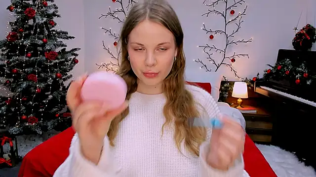 holy kitty online show from January 15, 2025, 6:22 am