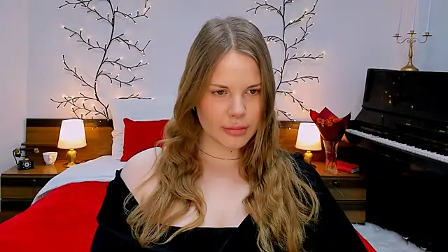 holy kitty online show from February 5, 2025, 6:24 am