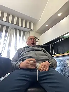 pantomax online show from February 21, 2025, 2:16 pm