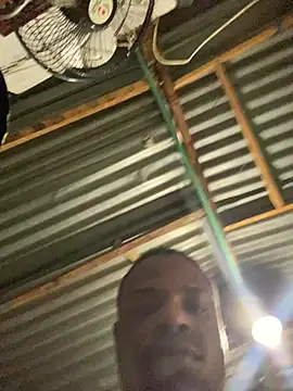 Snapshot of ElNegroRony chatting on February 24, 2025, 8:25 pm ElNegroRony online show from February 24, 2025, 8:25 pm