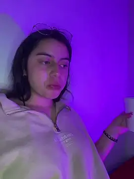 Snapshot of Cassie-millers chatting on December 14, 2024, 5:47 pm Cassie-millers online show from December 14, 2024, 5:47 pm