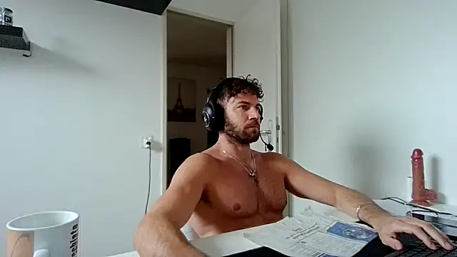 alpha-hunk online show from March 25, 2026, 12:33 pm