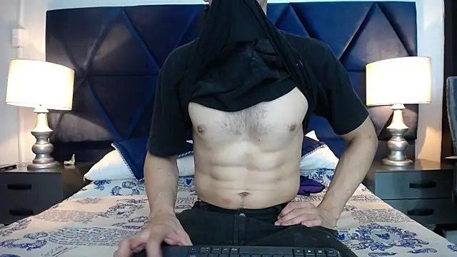 Snapshot of Sr_Magnus_ chatting on February 6, 2025, 1:21 pm Sr Magnus online show from February 6, 2025, 1:21 pm