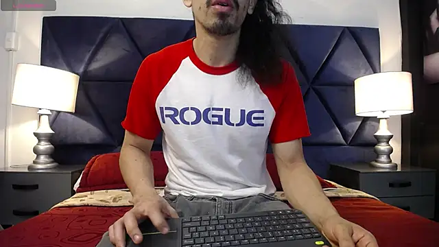 Snapshot of Sr_Magnus_ chatting on February 28, 2025, 5:37 am Sr Magnus online show from February 28, 2025, 5:37 am