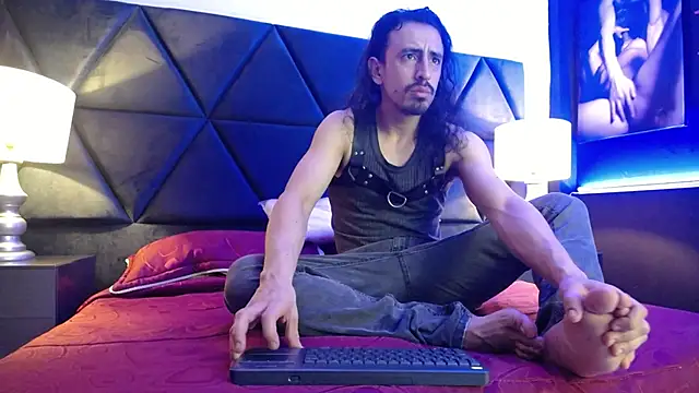 Snapshot of Sr_Magnus_ chatting on March 1, 2025, 4:58 am Sr Magnus online show from March 1, 2025, 4:58 am