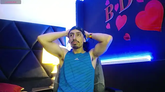 Snapshot of Sr_Magnus_ chatting on March 4, 2025, 4:38 am Sr Magnus online show from March 4, 2025, 4:38 am