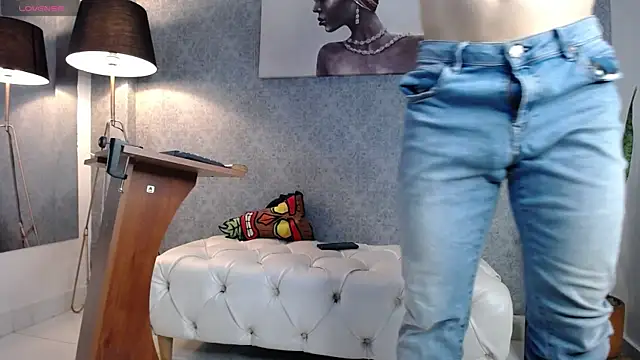 Snapshot of Sr_Magnus_ chatting on March 17, 2025, 2:30 am Sr Magnus online show from March 17, 2025, 2:30 am