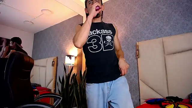 Snapshot of Sr_Magnus_ chatting on September 14, 2025, 3:27 am Sr Magnus online show from September 14, 2025, 3:27 am