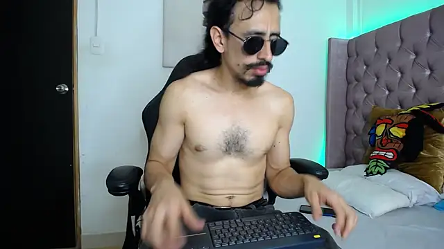 Snapshot of Sr_Magnus_ chatting on September 20, 2025, 6:03 am Sr Magnus online show from September 20, 2025, 6:03 am