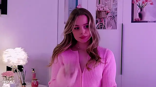 Snapshot of SIlviaBeyt chatting on January 21, 2025, 8:21 pm SIlviaBeyt online show from January 21, 2025, 8:21 pm